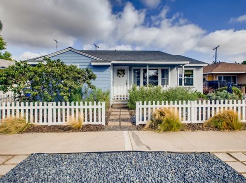 6827 Glenroy St, San Diego, CA 92120-1217