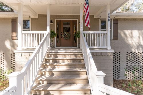 206 Green Winged Teal Dr, Beaufort, SC 29907-1053