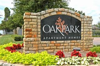 1350 Main St, Euless TX  76039-2964 exterior