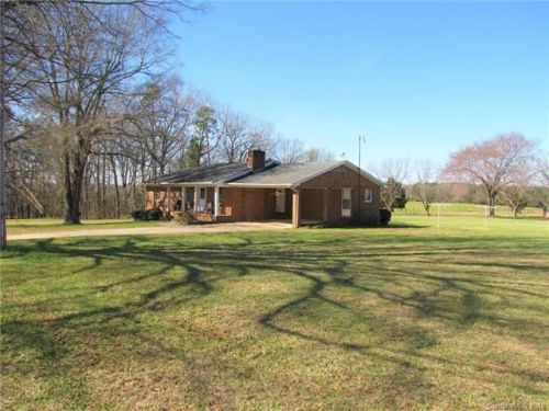 7550 Tuckaseegee Rd, Kannapolis, NC 28081-9536