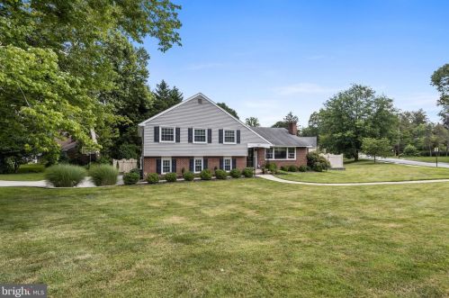243 Yale Rd, Wayne, PA 19087-2649