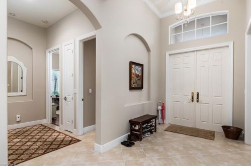 5608 Hammock Isles Dr, Naples, FL 34119-4693