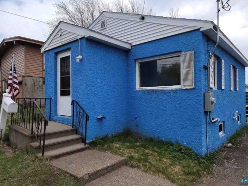 22 Austin St, Duluth, MN 55803-1757