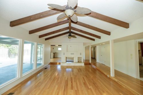 2613 Portsmouth Ln, Modesto, CA 95355-3914