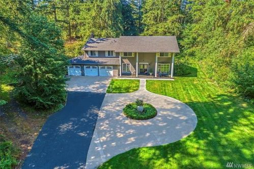 18911 165th Ave, Woodinville, WA 98072-6437