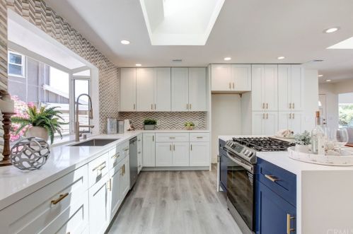 23439 Carlow Rd, Torrance, CA 90505-4557