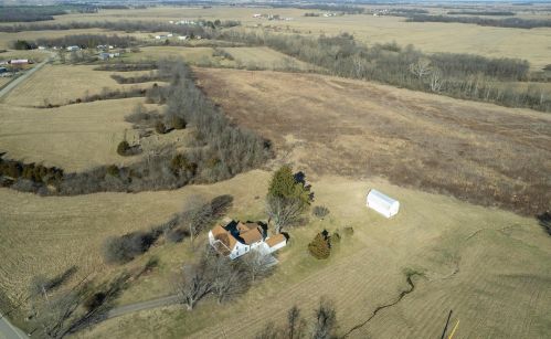 3255 White Rd, Washington Court House OH  43160-9223 exterior