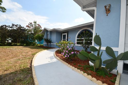 1591 Ridgely Ln, Sebastian, FL 32958-6533