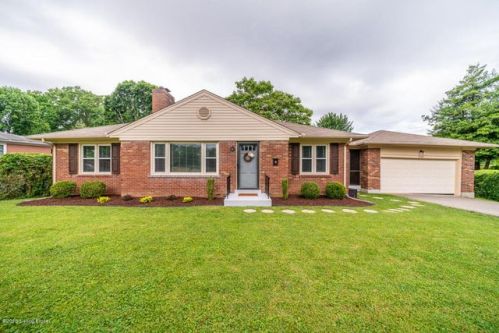 2902 Cambridge Rd, Louisville, KY 40220-1508
