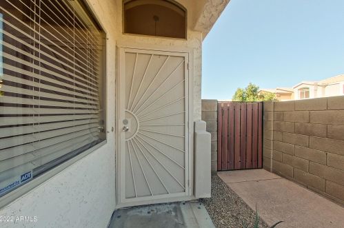 24640 35th Dr, Glendale, AZ 85310-4305