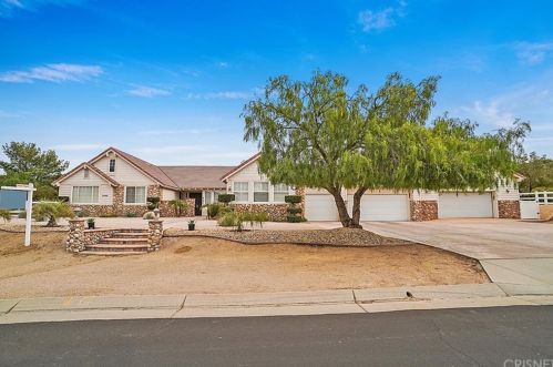 34816 Caprock Rd, Santa Clarita, CA 91390-5424
