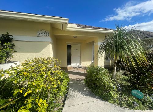 1251 Crown Pt, West Palm Beach, FL 33414-7931