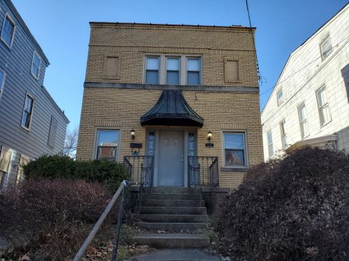3227 Glendora Ave, Cincinnati, OH 45220-2205