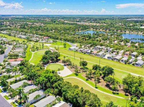 1041 Silver Lakes Blvd, Naples FL  34114-9334 exterior