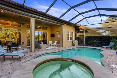 6488 Caldecott Dr, Naples FL  34113-3193 exterior