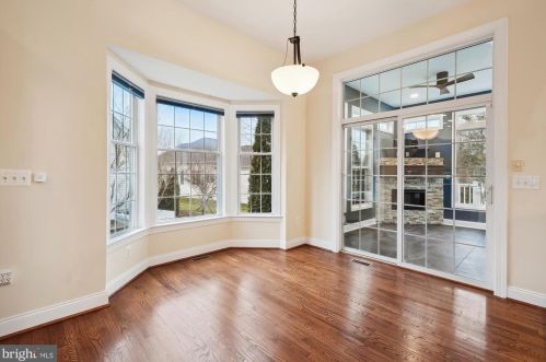 15480 Championship Dr, Haymarket VA  20169-6107 exterior