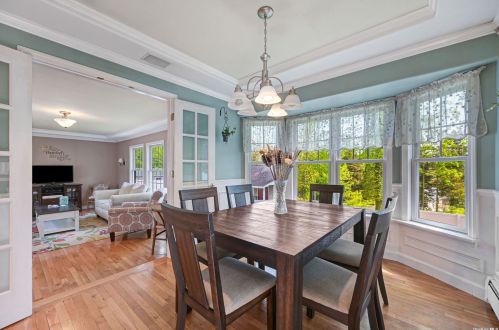 3 Bowman Ln, San Remo NY  11754-2006 exterior