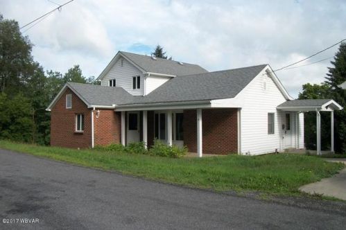 18 Pine St, Blakes, PA 16912-9709