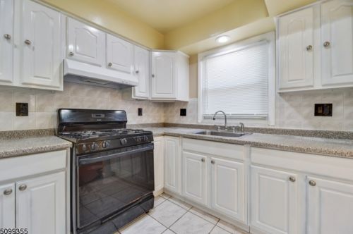 51 Normandy Pl, Irvington NJ  07111-3185 exterior