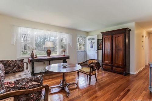 17 Boston Post Rd, Lyme, CT 06371-1455