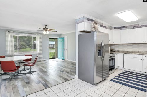 2614 Brookcliff Rd, Cayce-West Columbia SC  29033-4208 exterior