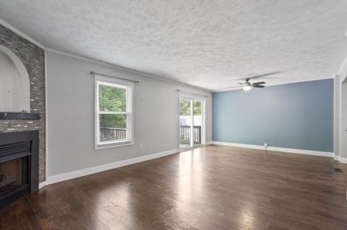 801 Chelsea Dr, Imperial PA  15126-9298 exterior