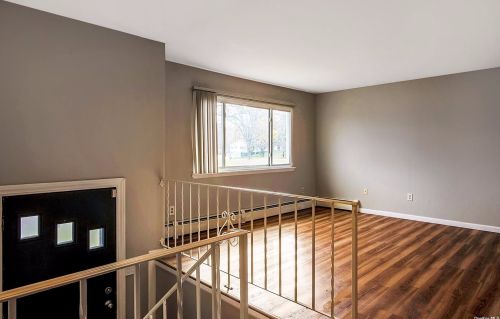 106 Rolling Meadows Rd, Middletown NY  10940-2606 exterior