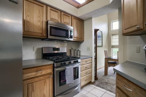 1390 Wild Horse Dr, Darbydale OH  43123-8540 exterior