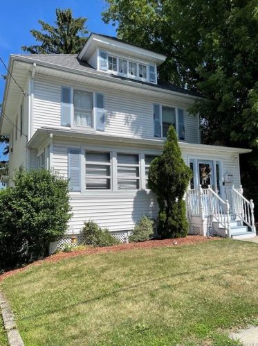 53 Wallkill Ave, Middletown, NY 10940-5516
