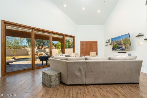 10301 Celtic Dr, Scottsdale AZ  85260-7285 exterior