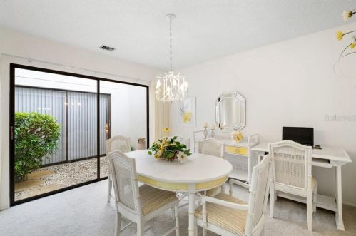 100 Lisa Ln, Oldsmar FL  34677-2369 exterior