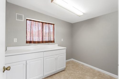 27215 Wentworth Dr, Menifee CA  92586-3038 exterior