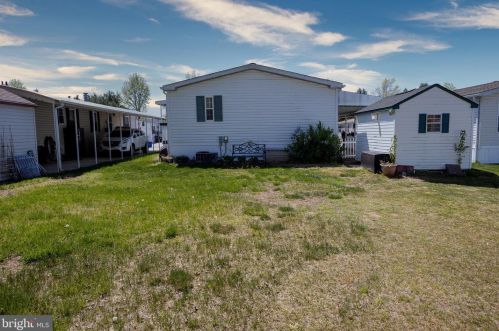 266 Tony Cir, West Deptford, NJ 08051-1948