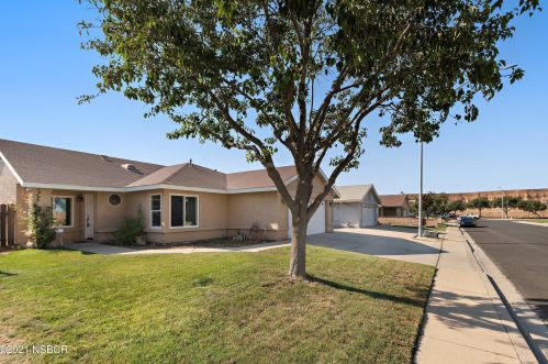 1623 Venette Ln, Santa Maria CA  93454-1582 exterior