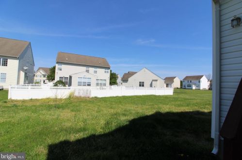 132 Parkers Dr, Dover DE  19904-1467 exterior