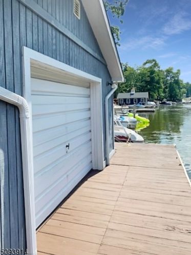 28 River Styx Rd, Hopatcong NJ  07843-1827 exterior