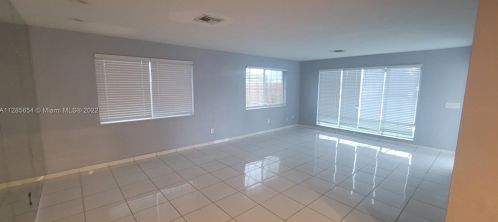 7021 16th St, Hollywood, FL 33023-2027
