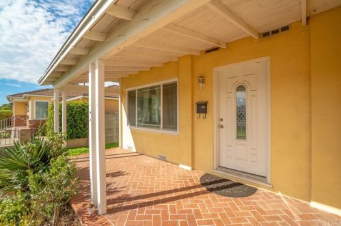 1719 Hardwick St, Long Beach CA  90807-1131 exterior