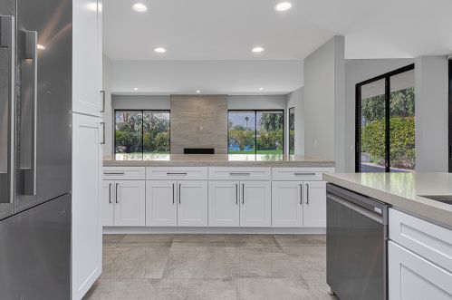 6 Cornell Dr, Rancho Mirage CA  92270-3630 exterior