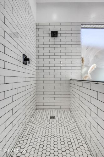 6434 12 St, Phoenix AZ 85086-4804 exterior