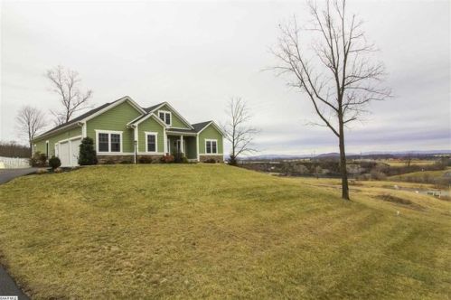 19 Aspen Ct, Fishersville VA  22939-2640 exterior