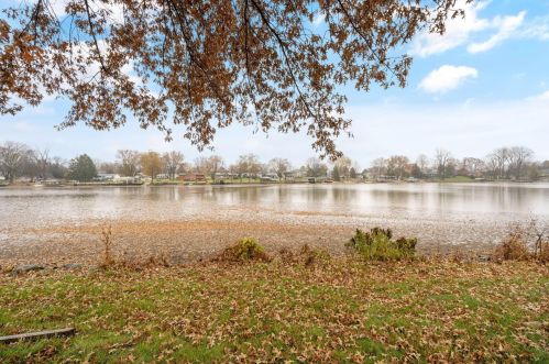 2375 Chickasaw Dr, London OH  43140-9014 exterior