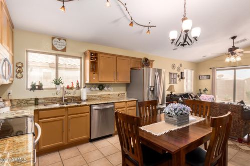 15719 Elm St, Sun City AZ  85374-4345 exterior