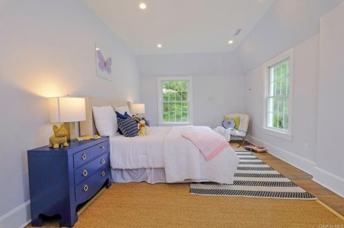 41 Walworth Ave, Scarsdale NY  10583-1433 exterior