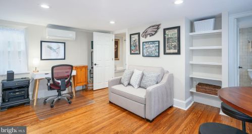 314 Iseminger St, Philadelphia PA  19107-5904 exterior