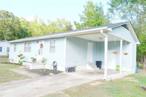 9743 Highway 81, Iva SC  29655-8843 exterior