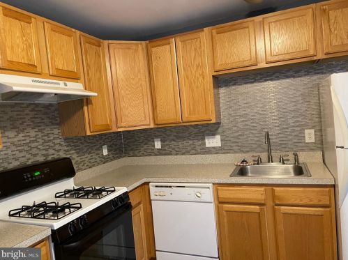 306 Hidden Dr, Blenheim NJ  08012-4443 exterior