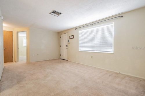 3249 Holiday Lake Dr, Tarpon Springs FL  34691-5013 exterior