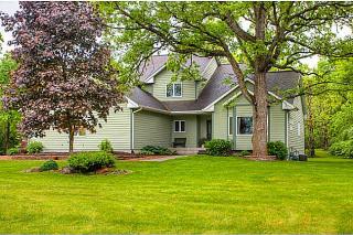 8215 110th Ave, Bondurant, IA 50035-1278