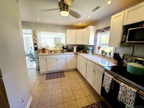 1029 Jasper Rd, Xenia OH 45385-9429 exterior